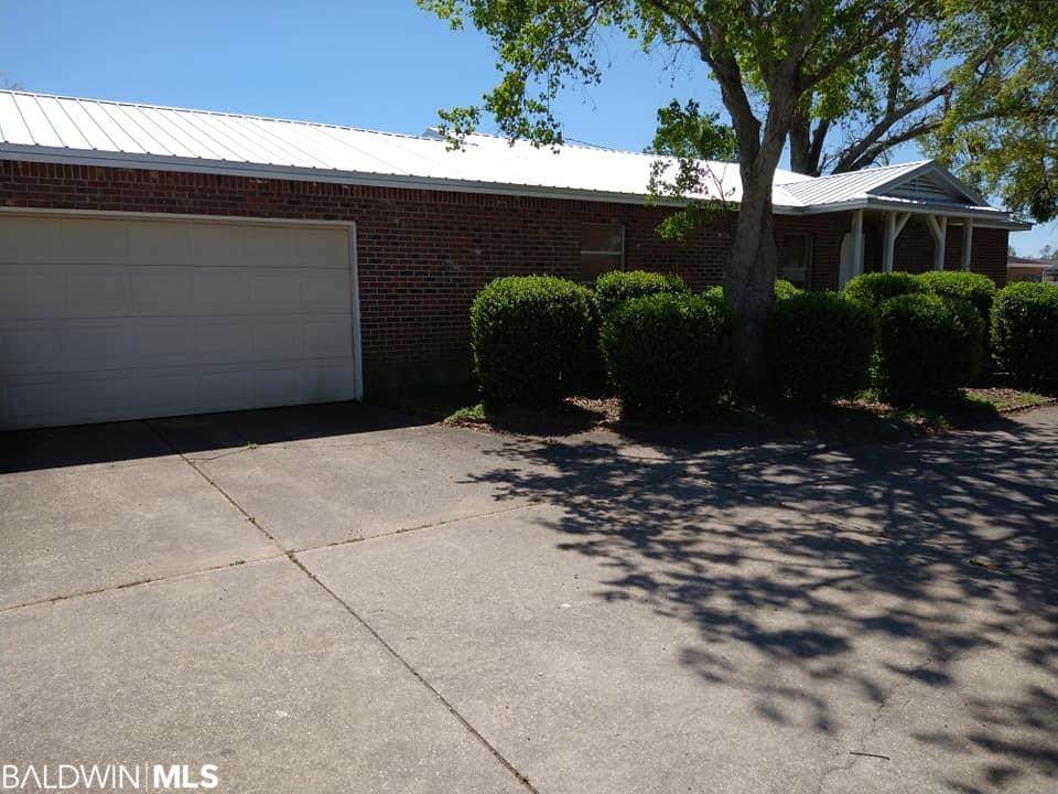 1614 Cedar Street - Photo 1