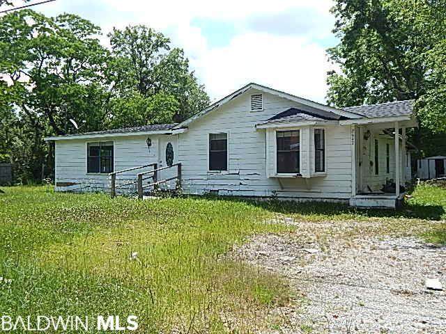 2647 Banks Ave - Photo 1