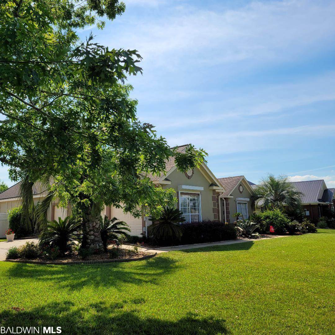 9185 Lakeview Drive - Photo 1