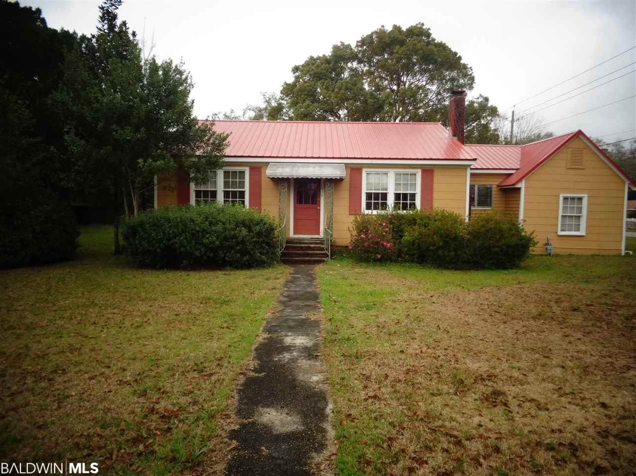 915 Alston Street - Photo 1