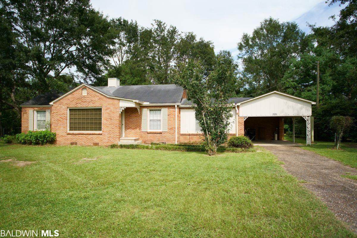 1086 Magnolia Street - Photo 1