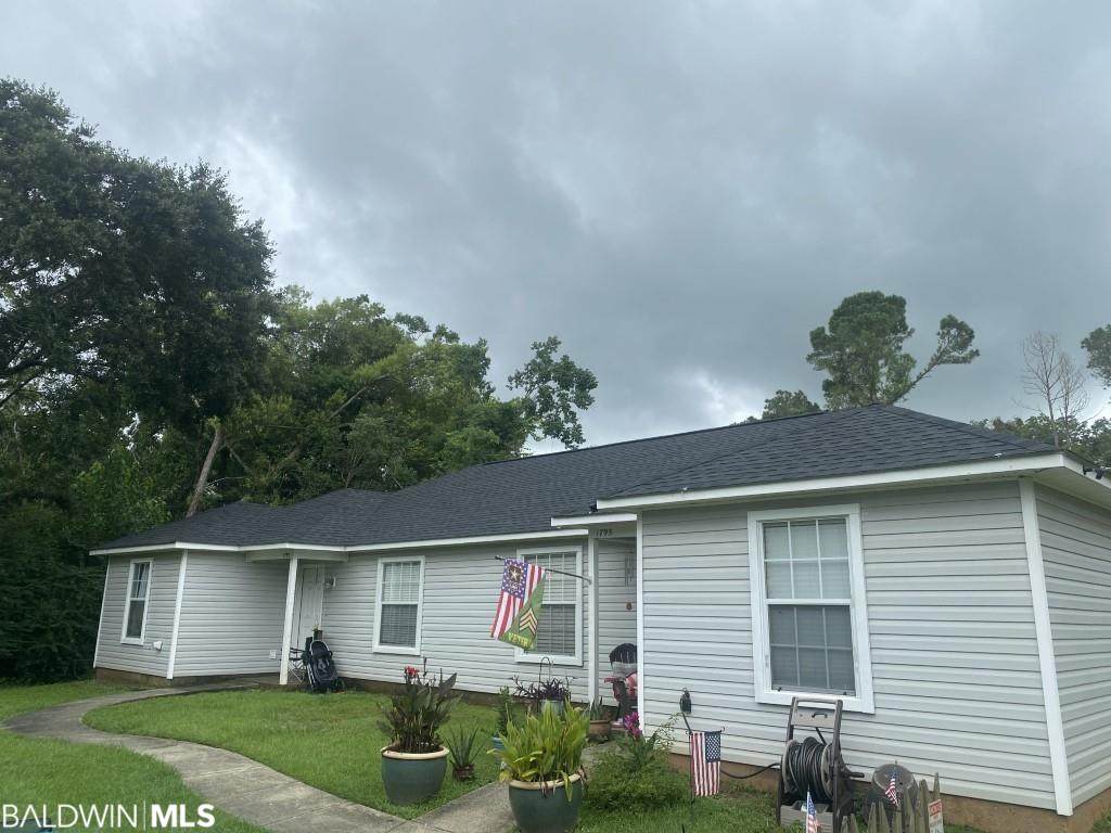 1791 Pine St - Photo 1
