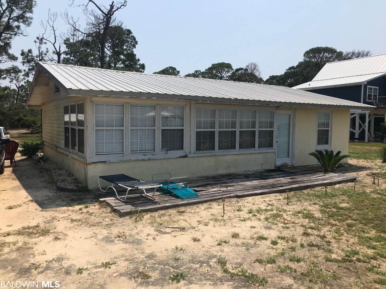 8719 State Highway 180 - Photo 1