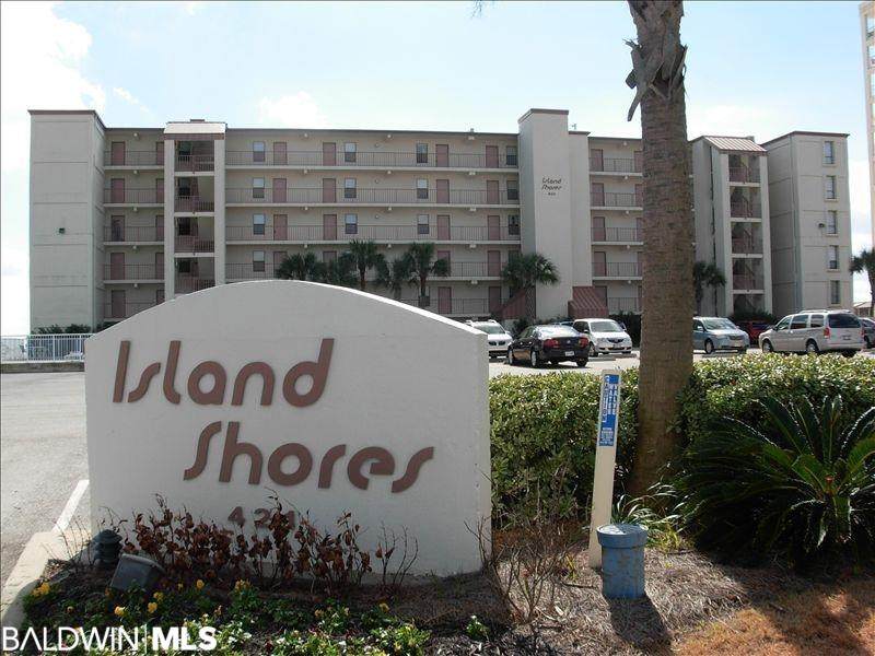 421 Beach Blvd - Photo 1
