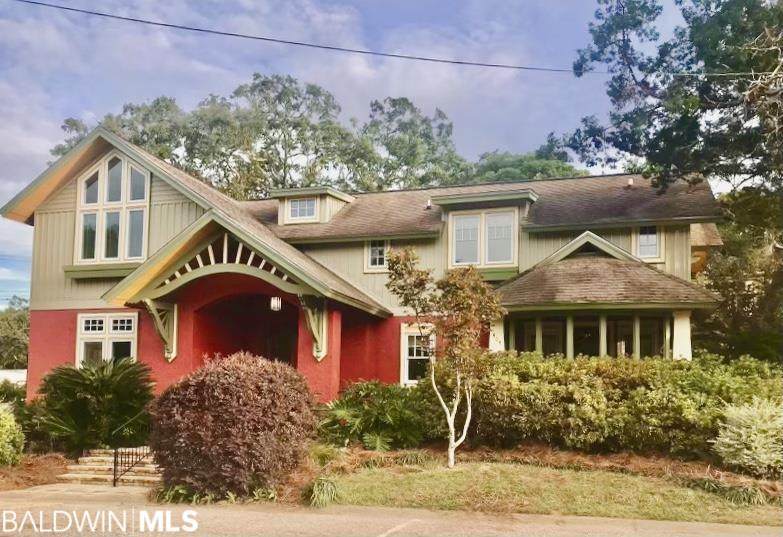 404 Oak Ave - Photo 1