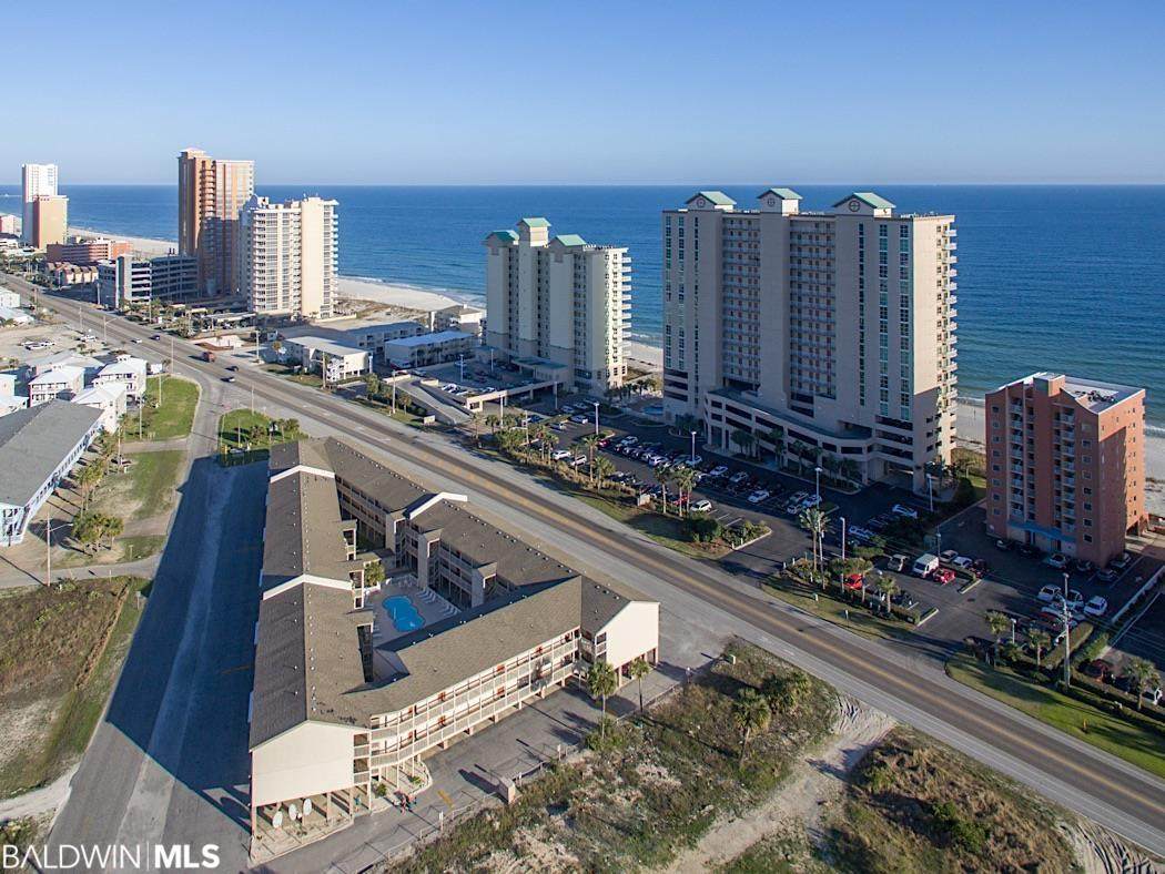 930 Beach Blvd - Photo 1