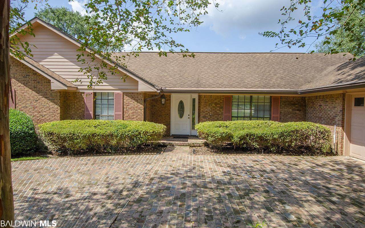 109 Broadmoor Drive - Photo 1