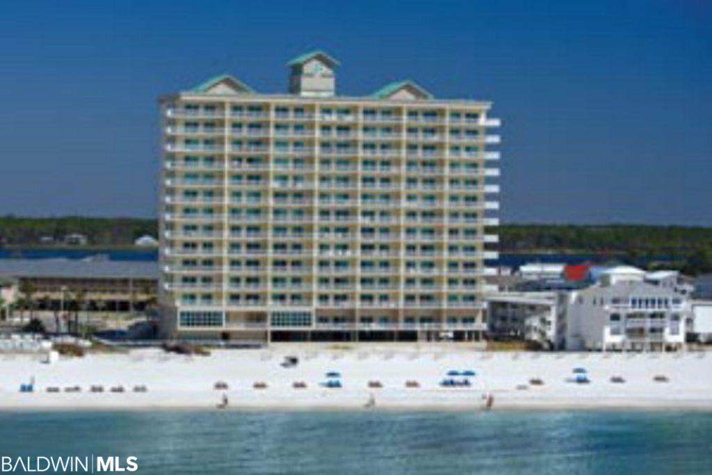 921 Beach Blvd - Photo 1