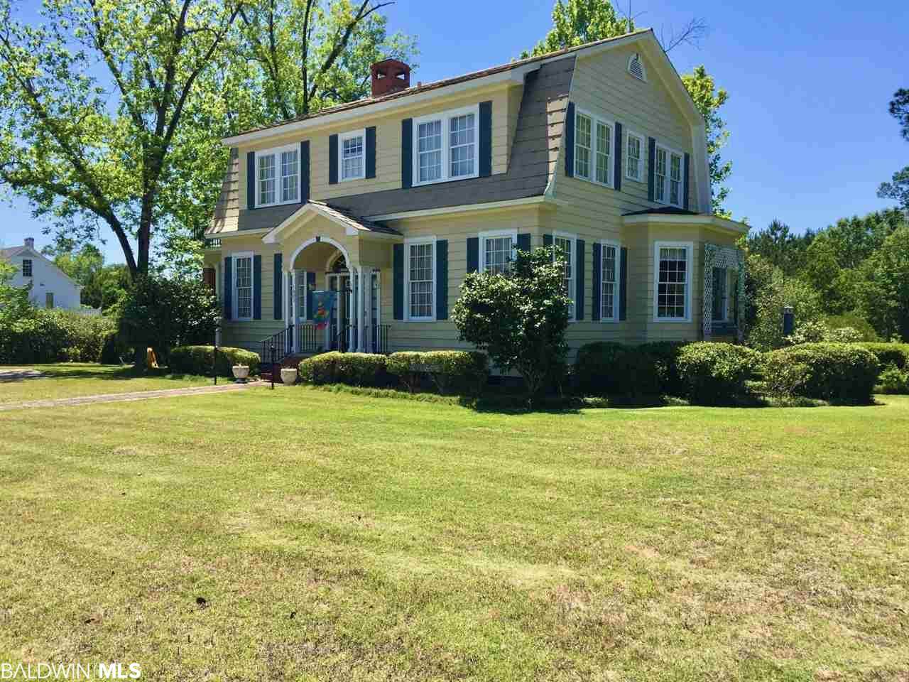 1005 Belleville Avenue - Photo 1