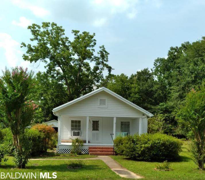 731 Brandenburg Street - Photo 1