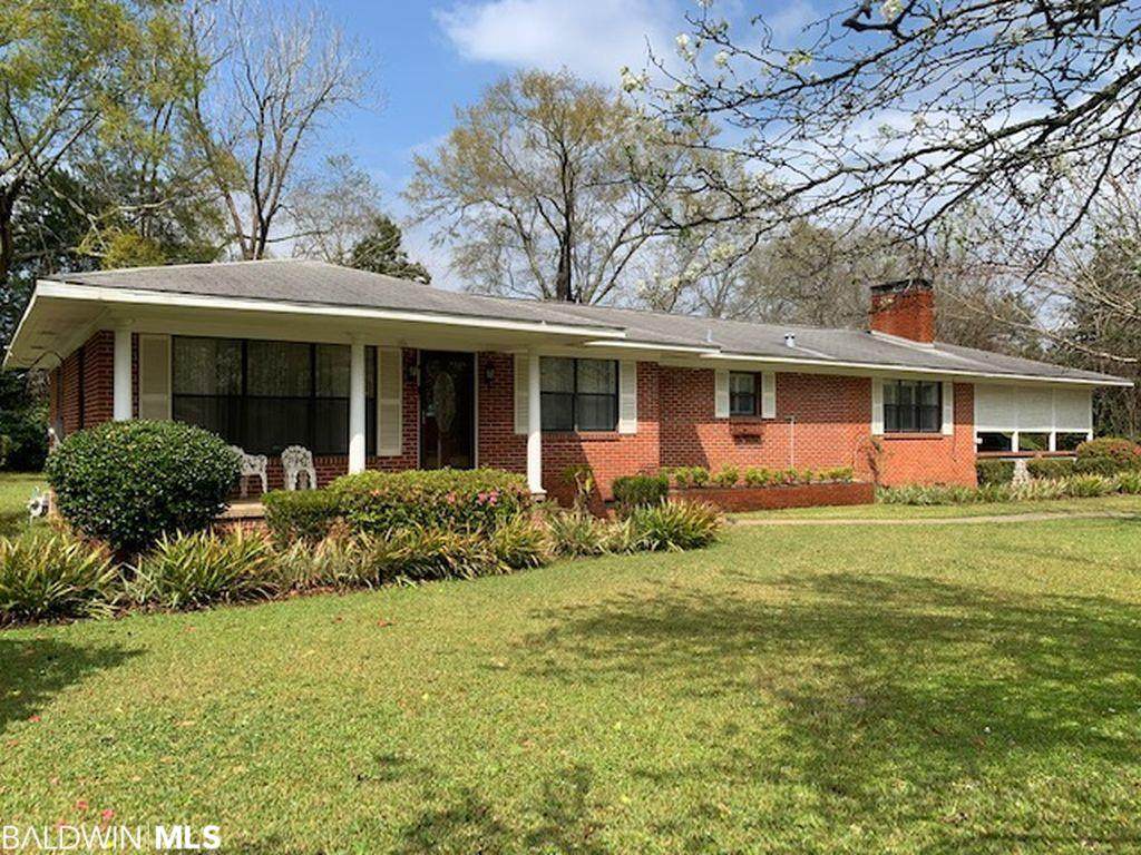 205 Cypress St - Photo 1