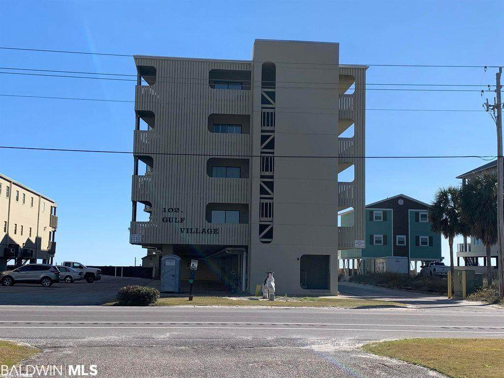 1027 Beach Blvd - Photo 1