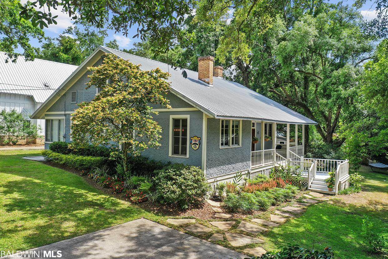 54 Fels Avenue - Photo 1