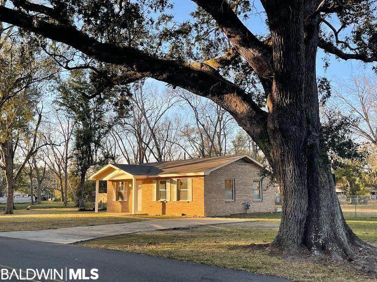 400 6th Avenue - Photo 1