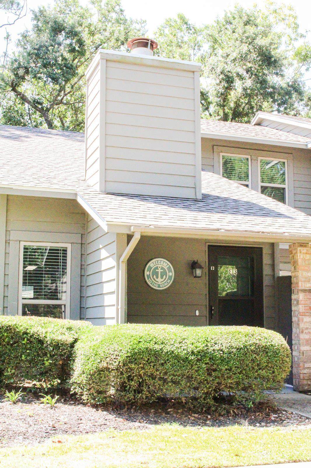 389 Clubhouse Drive - Photo 1