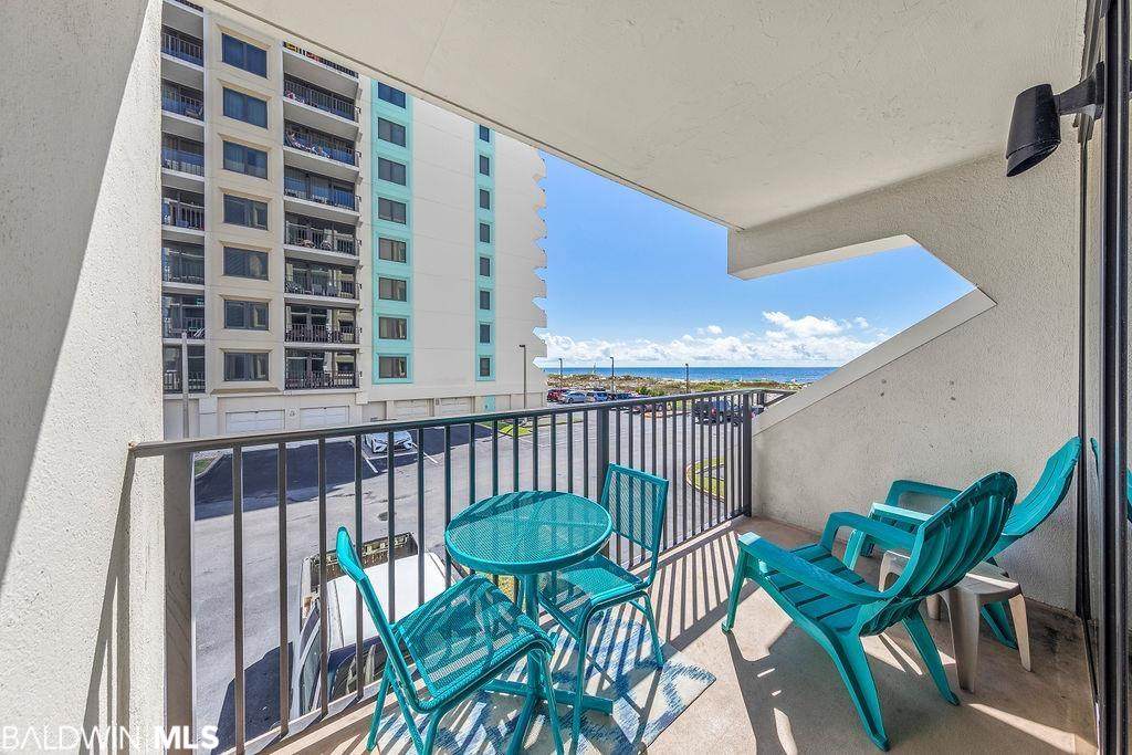 407 Beach Blvd - Photo 1
