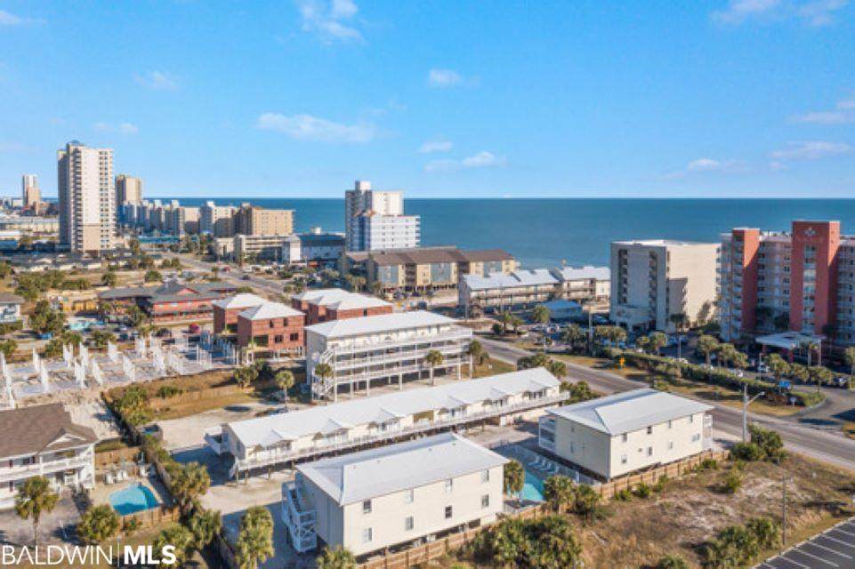 1118 Beach Blvd - Photo 1