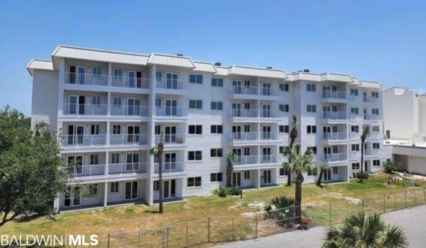 400 Plantation Blvd - Photo 1