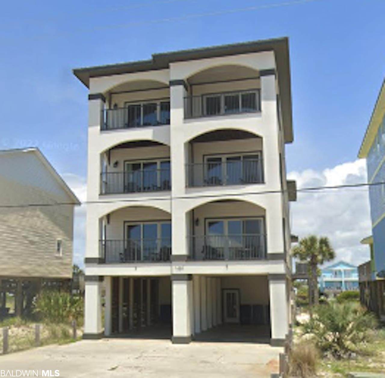 1264 Beach Blvd - Photo 1