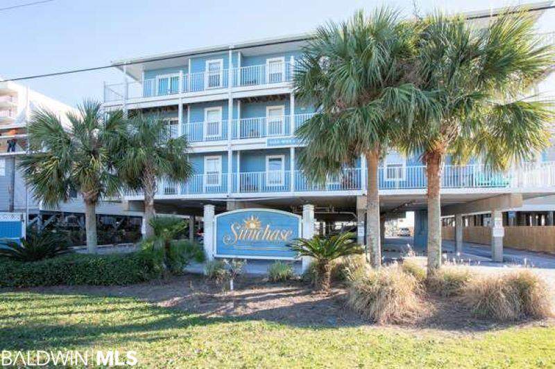 1129 Beach Blvd - Photo 1