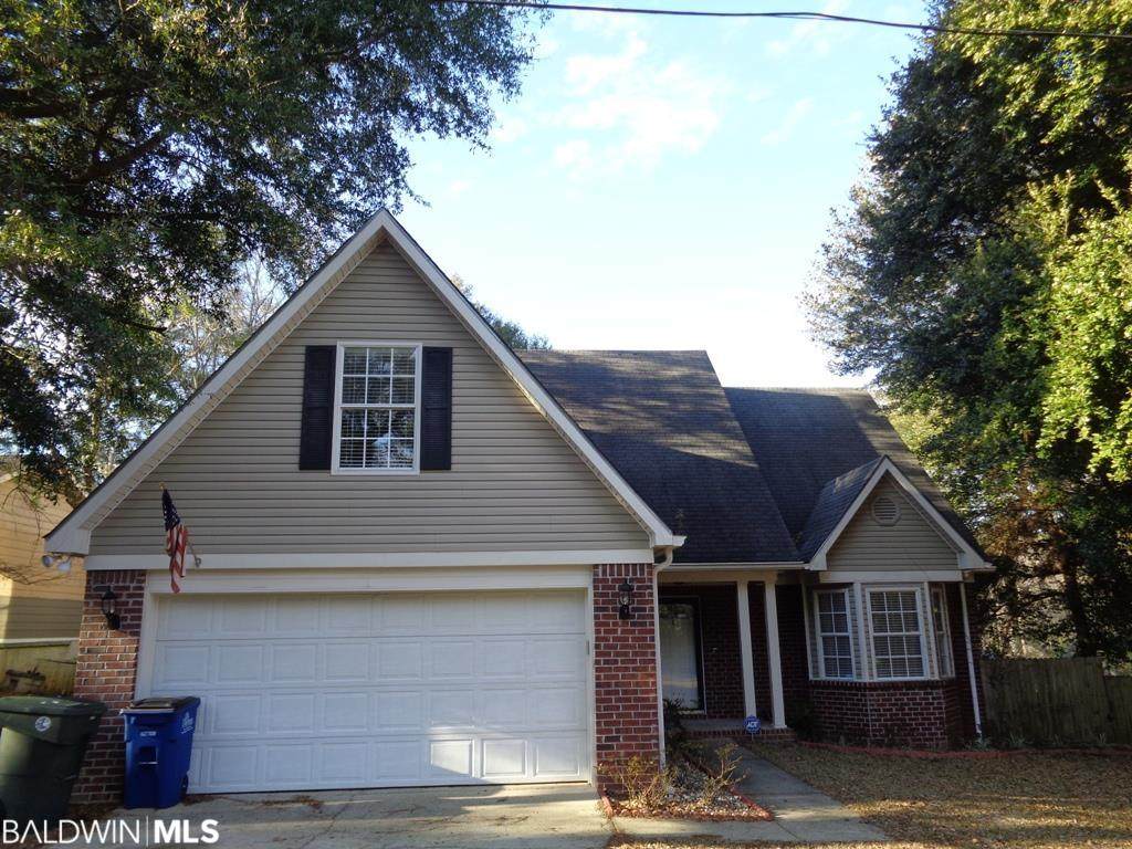 135 Green Bay Dr - Photo 1
