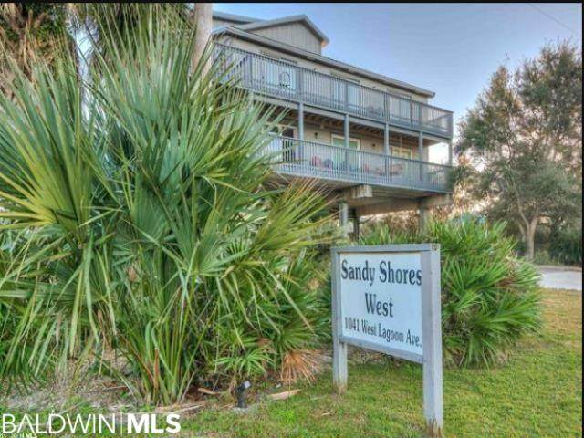 1041 Lagoon Avenue - Photo 1