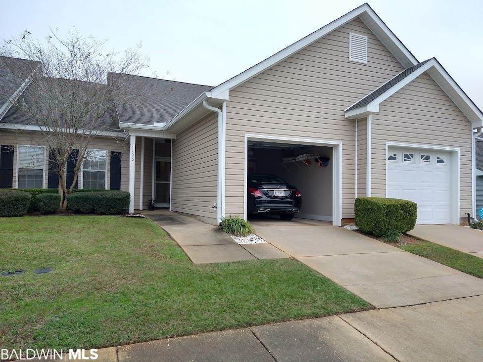 2651 Juniper St - Photo 1