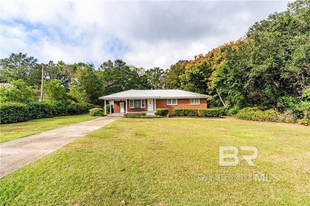 304 Dogwood Drive - Photo 1