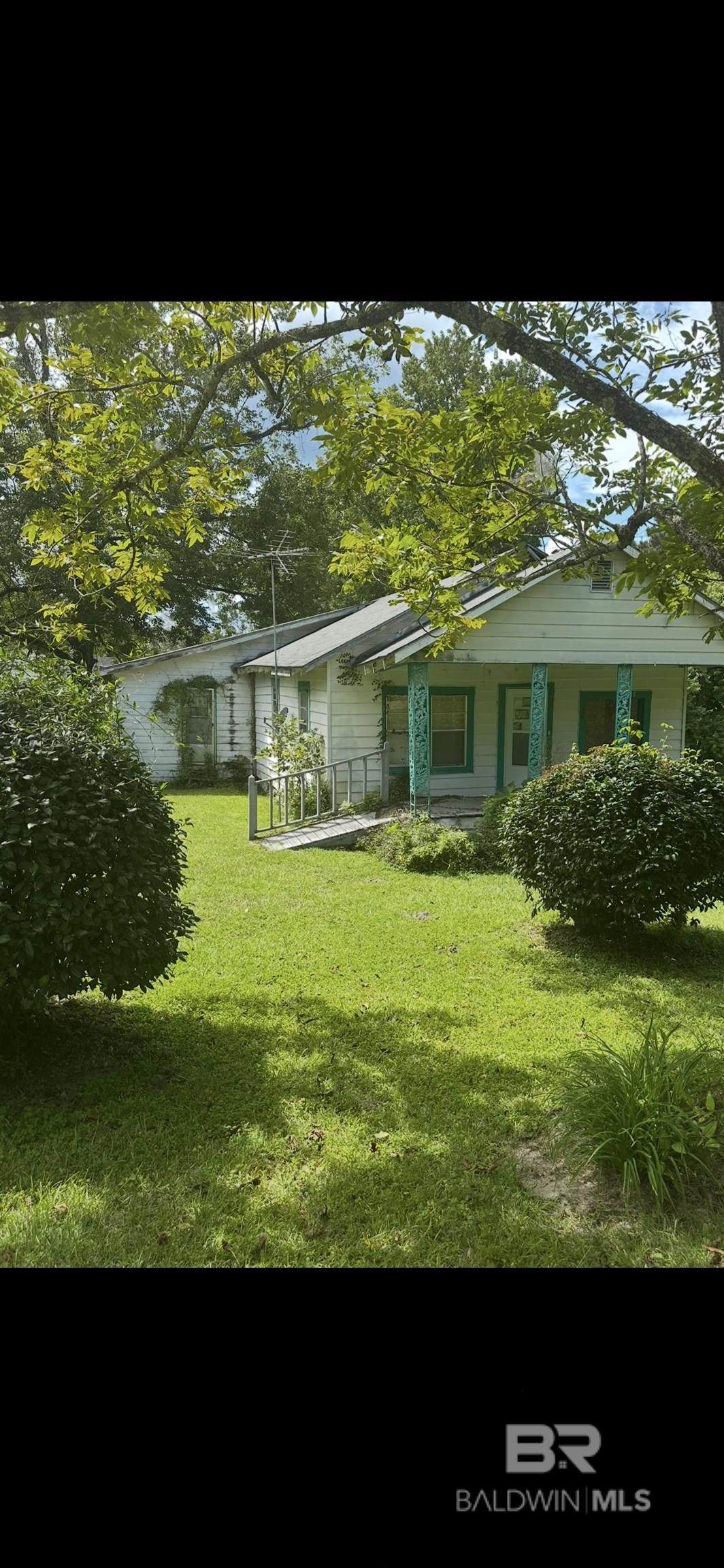 9100 Bryants Landing Road - Photo 1