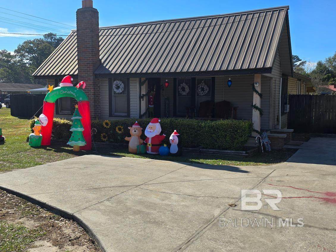 120 Florida Street - Photo 1