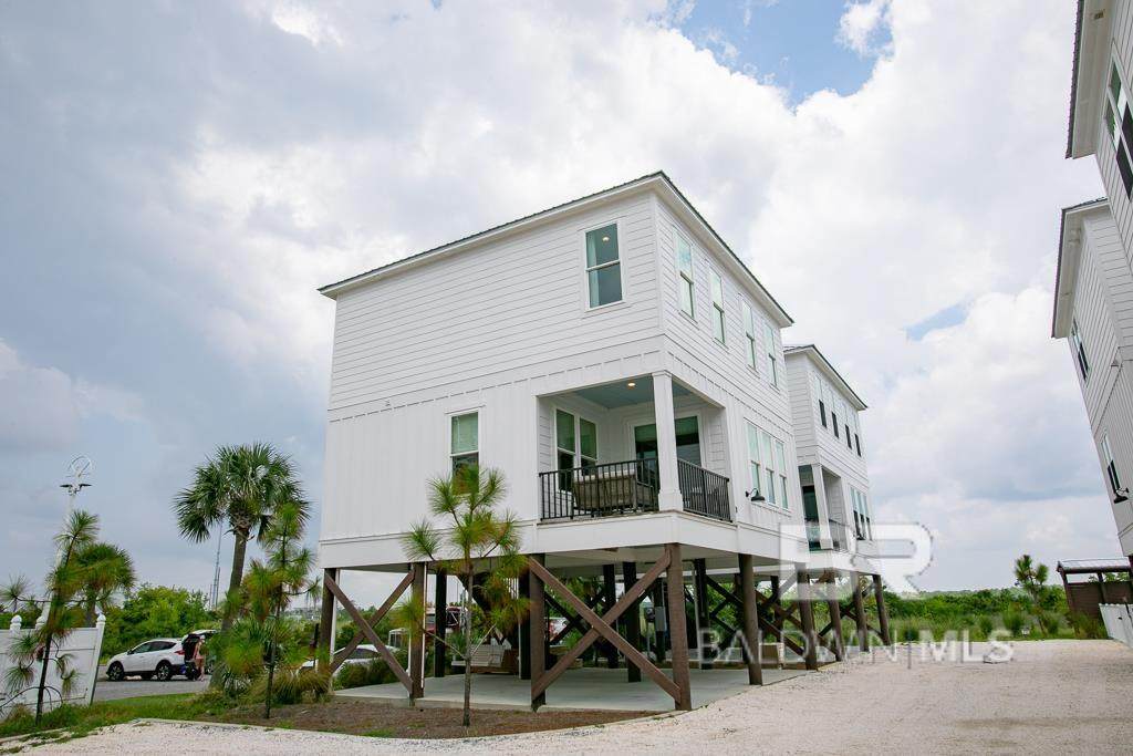 588 Beach Boulevard - Photo 1