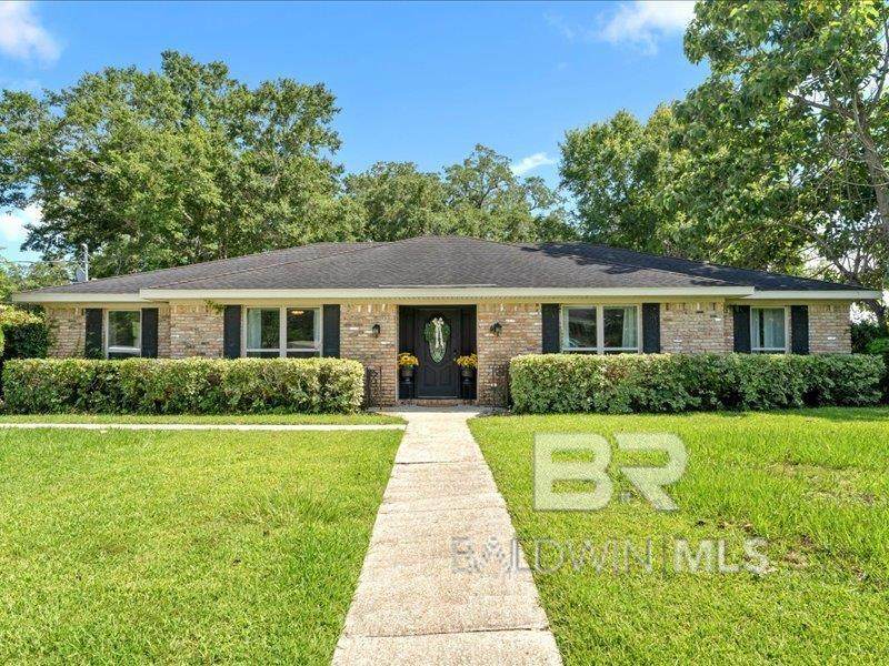 154 Country Club Drive - Photo 1
