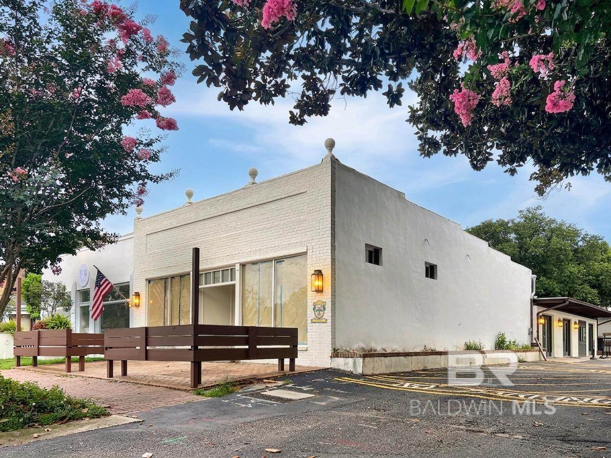 212 Fairhope Avenue - Photo 1