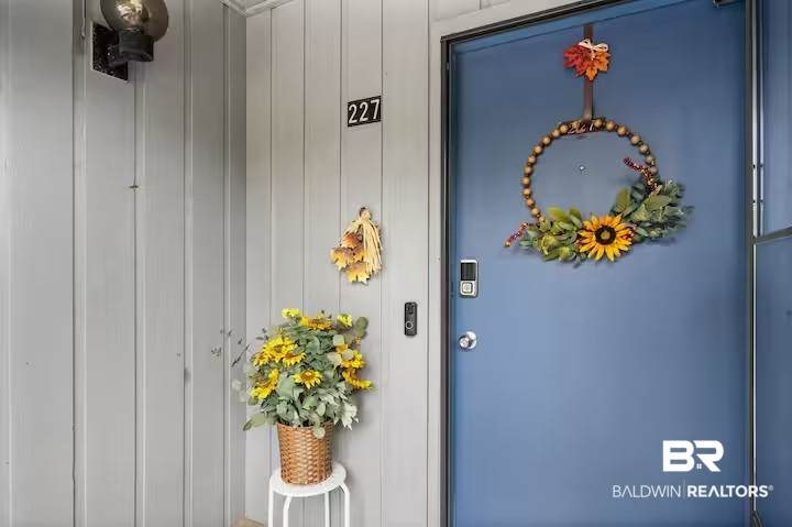 227 Golf Terrace - Photo 1