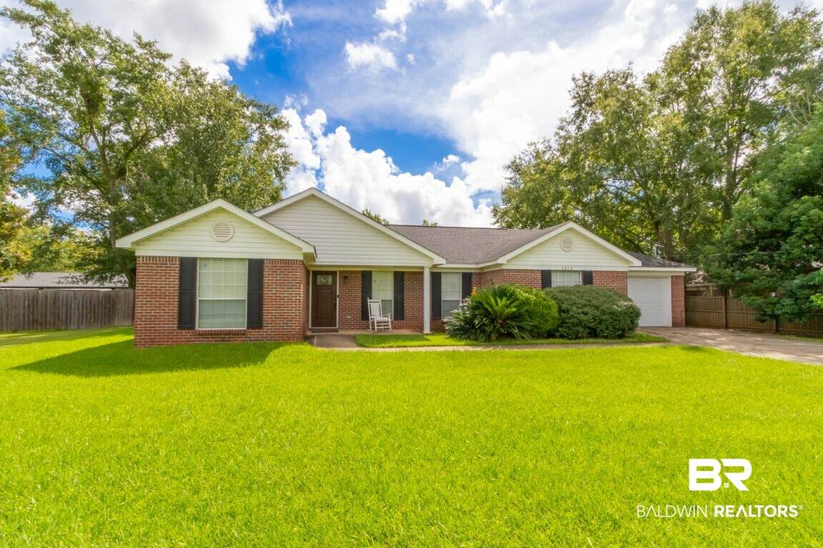 1611 Bay Street - Photo 1