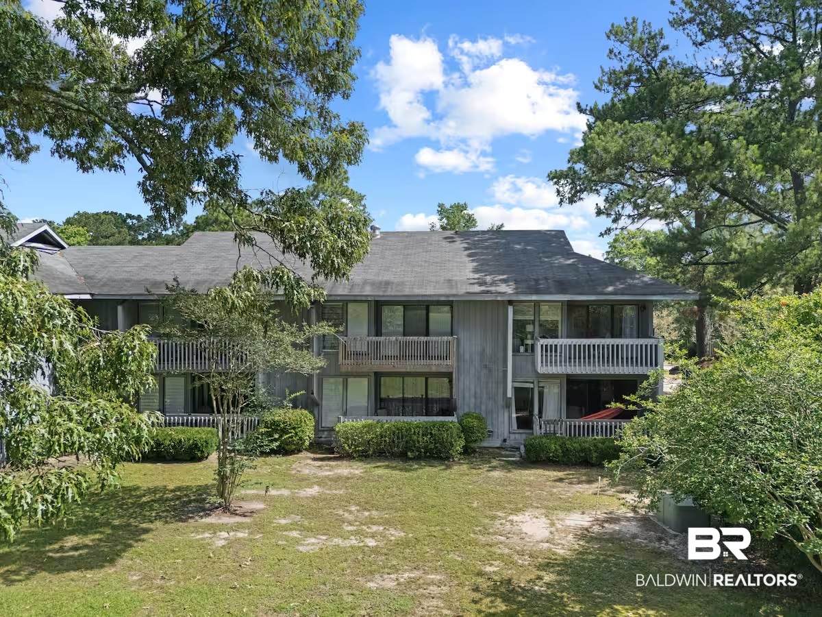 230 Golf Terrace - Photo 1