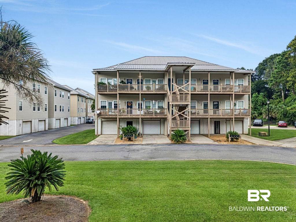 4 Yacht Club Drive - Photo 1