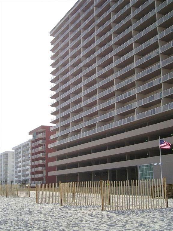 931 Beach Blvd - Photo 1