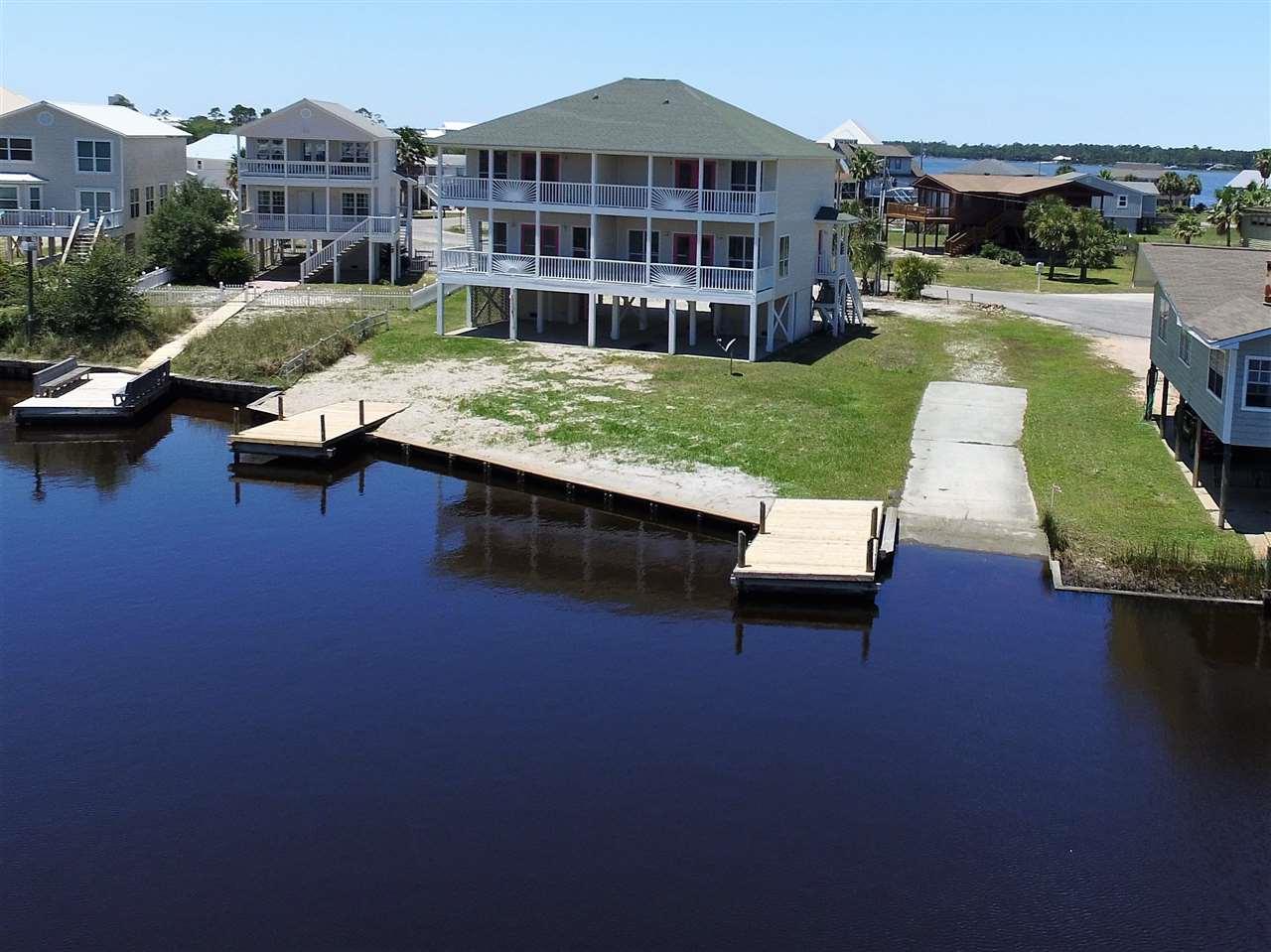 216 Shoreland Cir - Photo 1