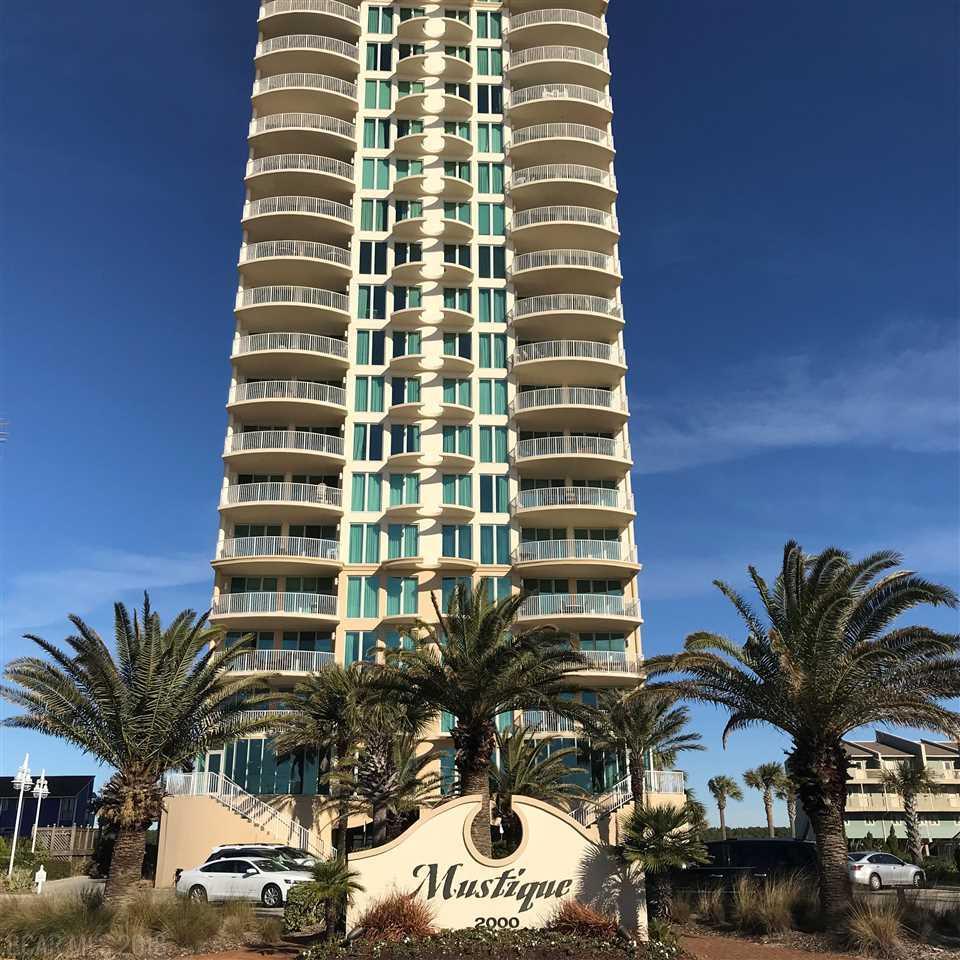 2000 Beach Blvd - Photo 1