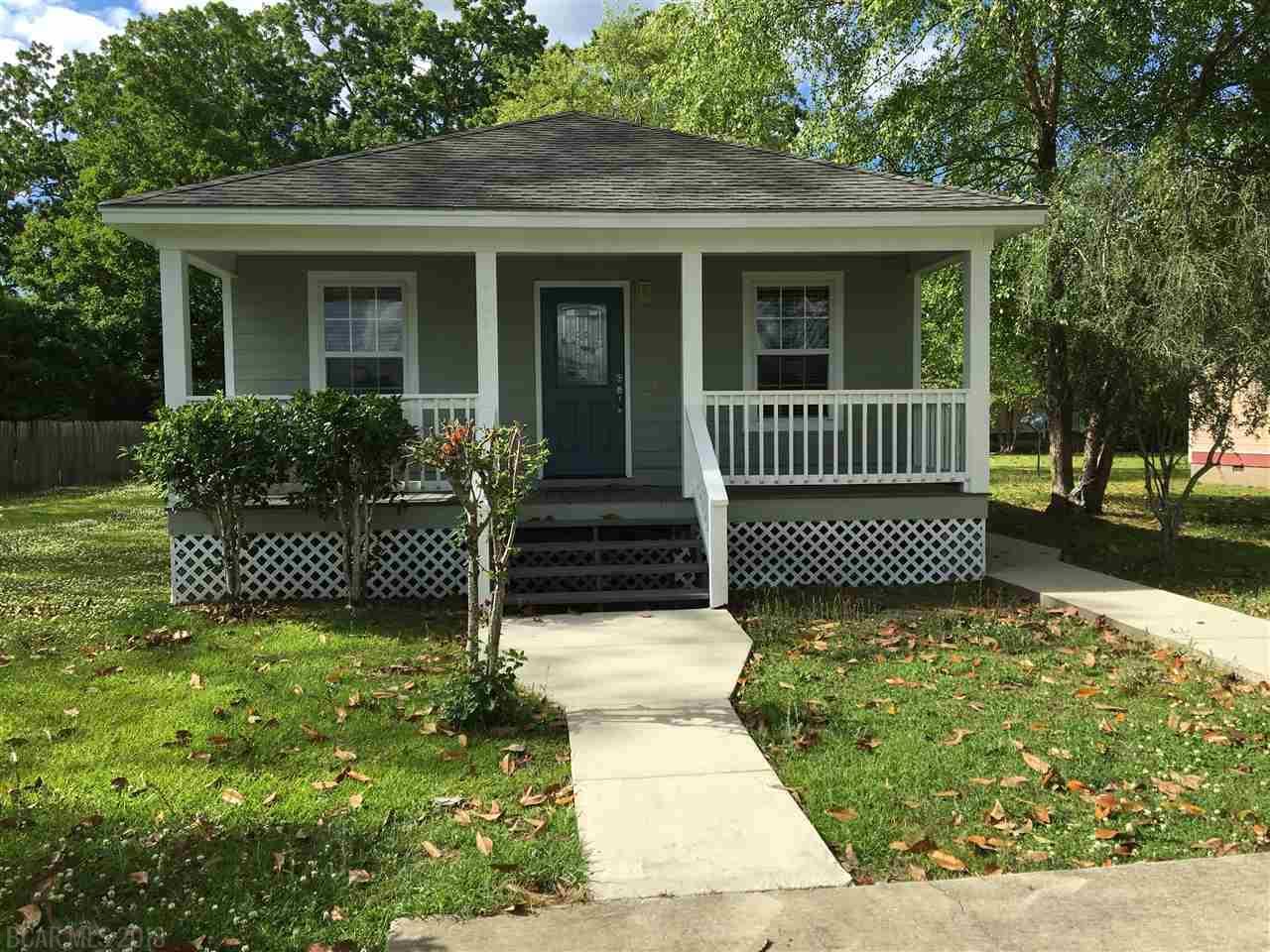702 4th Street - Photo 1