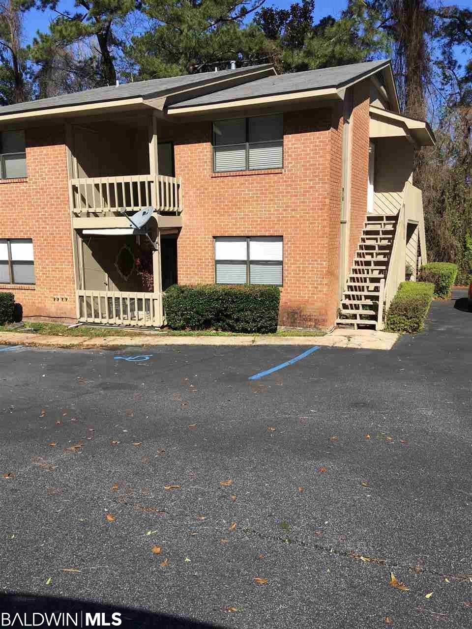 512 Lake Forest Blvd - Photo 1