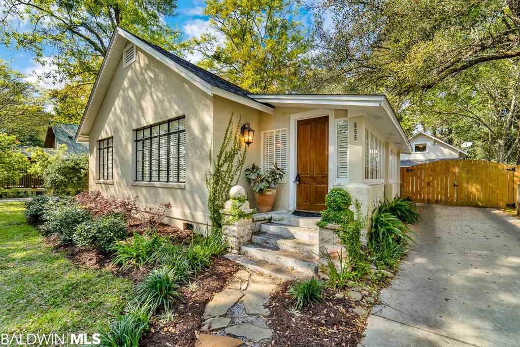 655 Fairhope Avenue - Photo 1