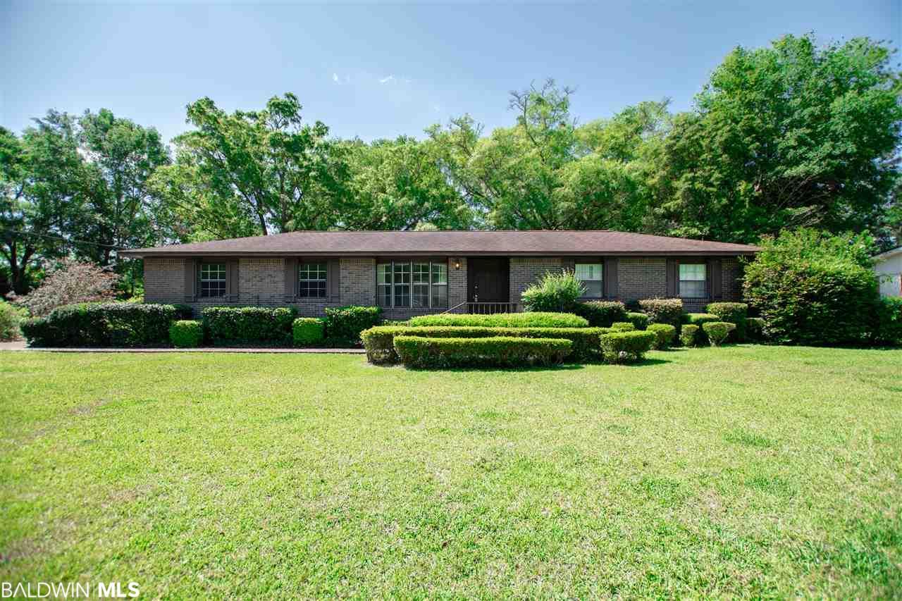 413 Berry Avenue - Photo 1