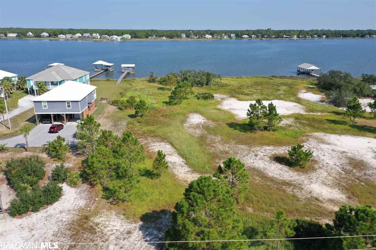1456 Lagoon Avenue - Photo 1