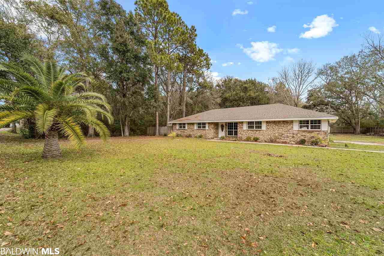 902 Hickory St - Photo 1