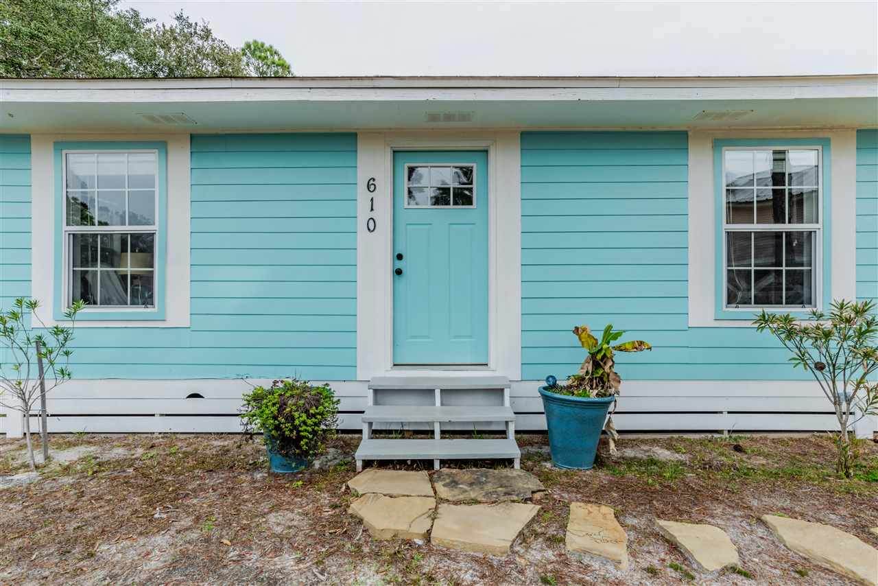 610 Gulfway Dr - Photo 1