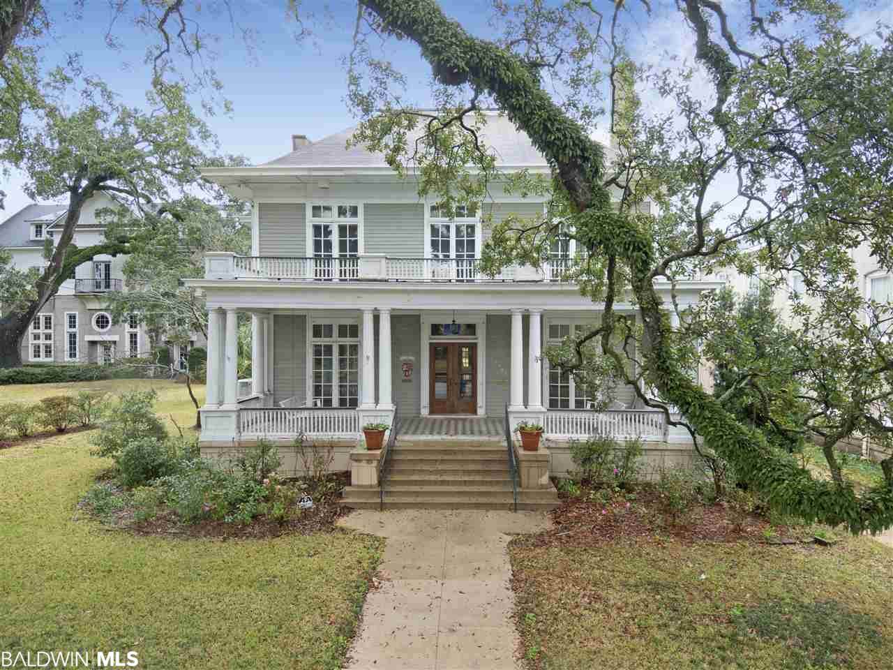 1108 Government St - Photo 1