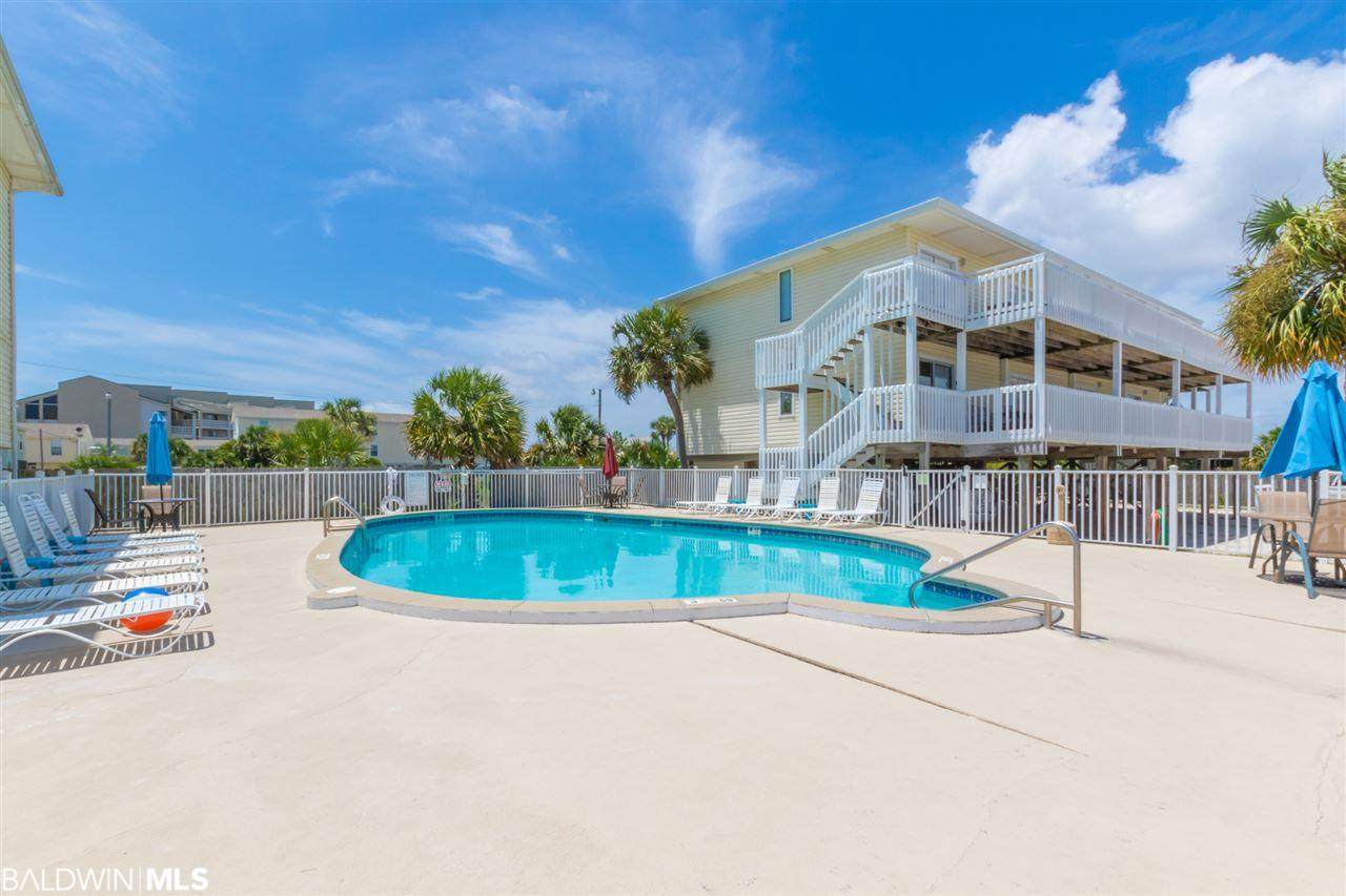 1118 Beach Blvd - Photo 1