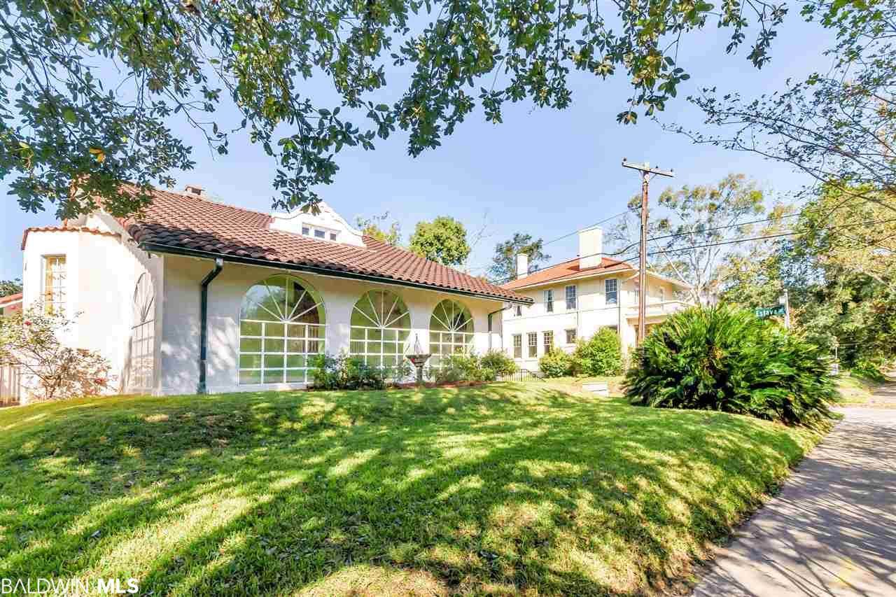 350 Mcdonald Av - Photo 1